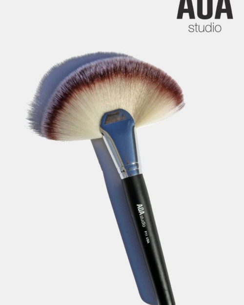 AOA Studio F11: Large Fan Brush