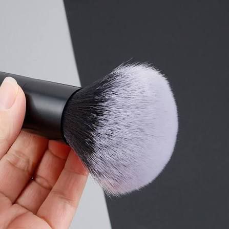 Cala Pro Black Powder Brush - Image 2