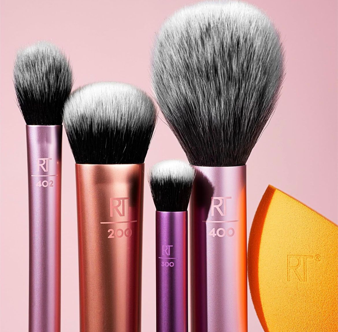 Real Techniques Everyday Essentials Makeup Brush Set with Bonus Miracle Complexion Sponge - Image 3