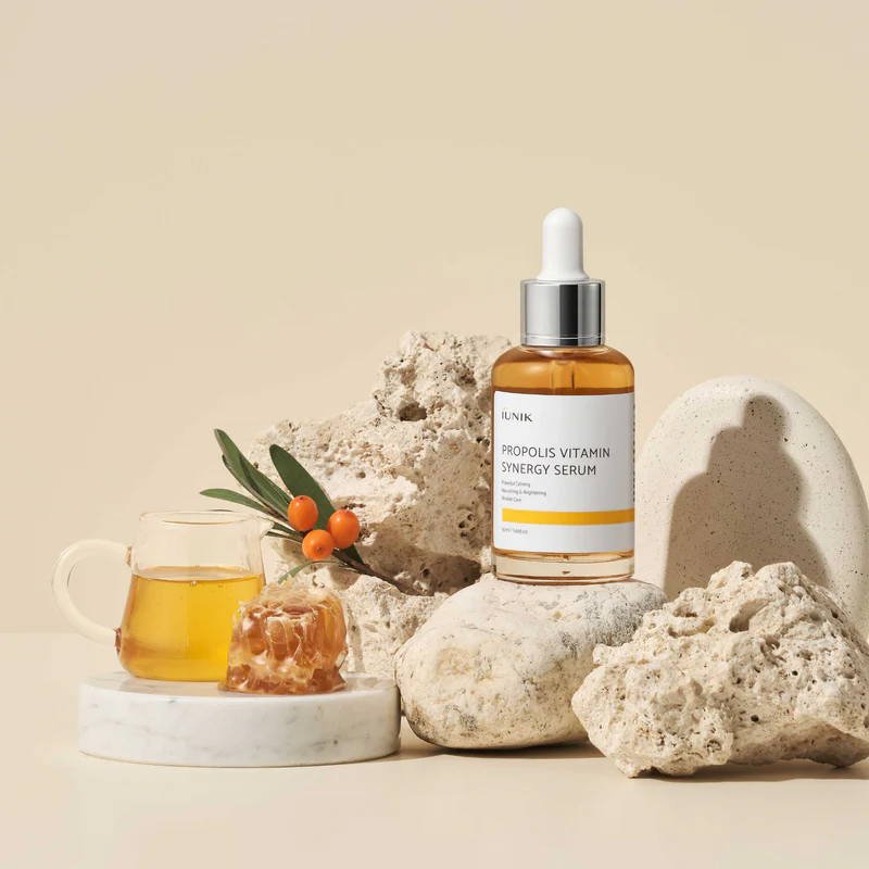 Iunik Propolis Vitamin Synergy Serum - Image 2
